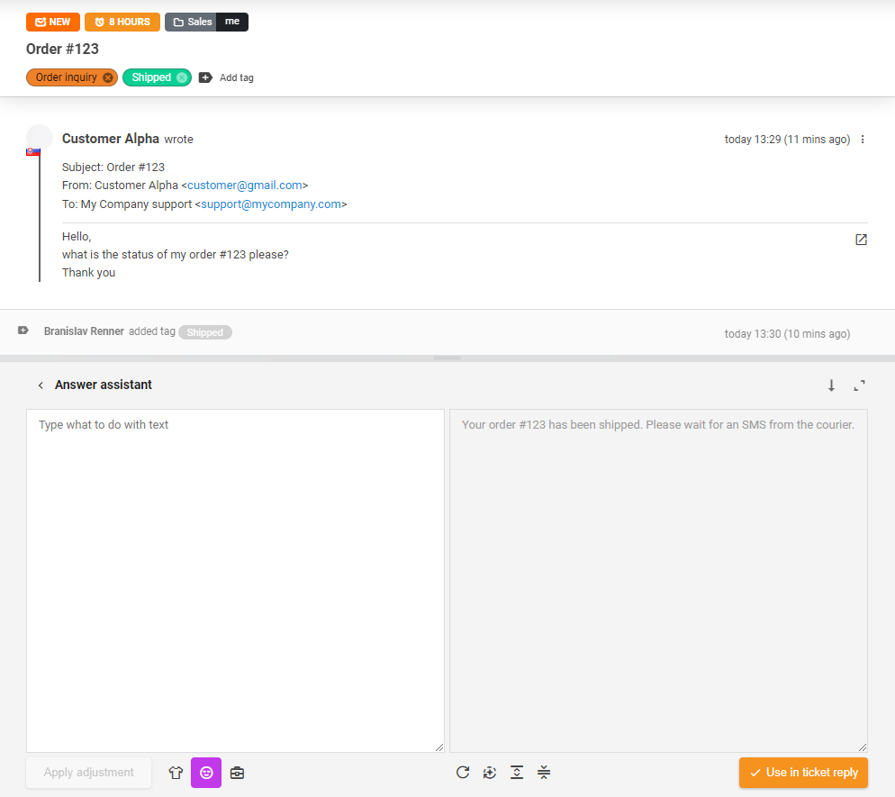AI Answer Assistant tool in use for a ticket reply
